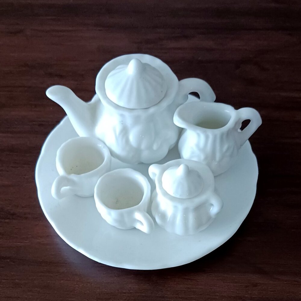 Miniature Tea Set White Porcelain  w/fruit pattern: 8-pc set Vintage